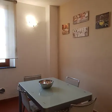 In Piazzetta Apartment